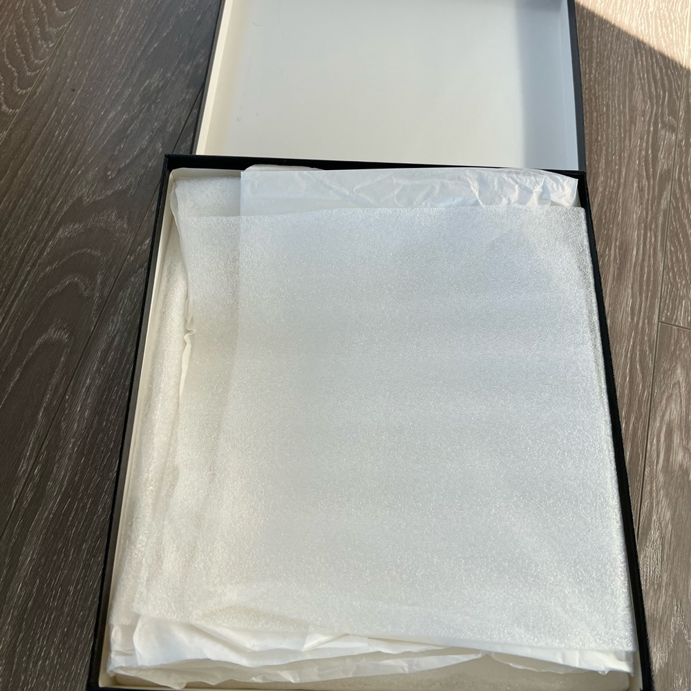 Chanel Box - Picture 2 of 8